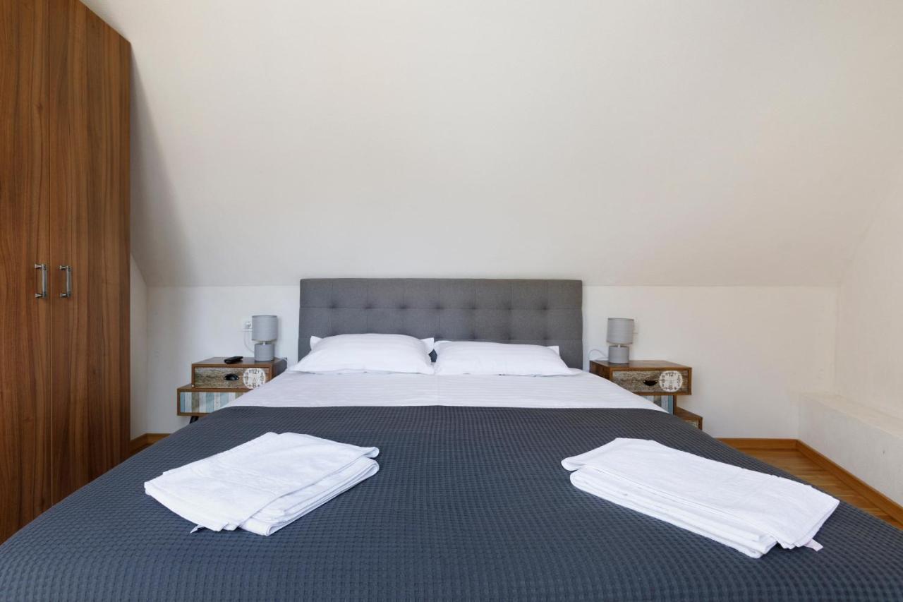 Aki Gray Apartment