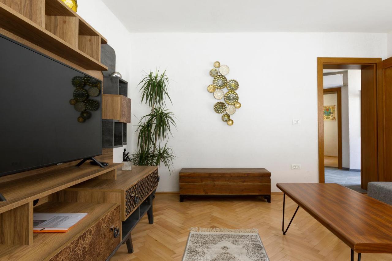 Aki Gray Apartment