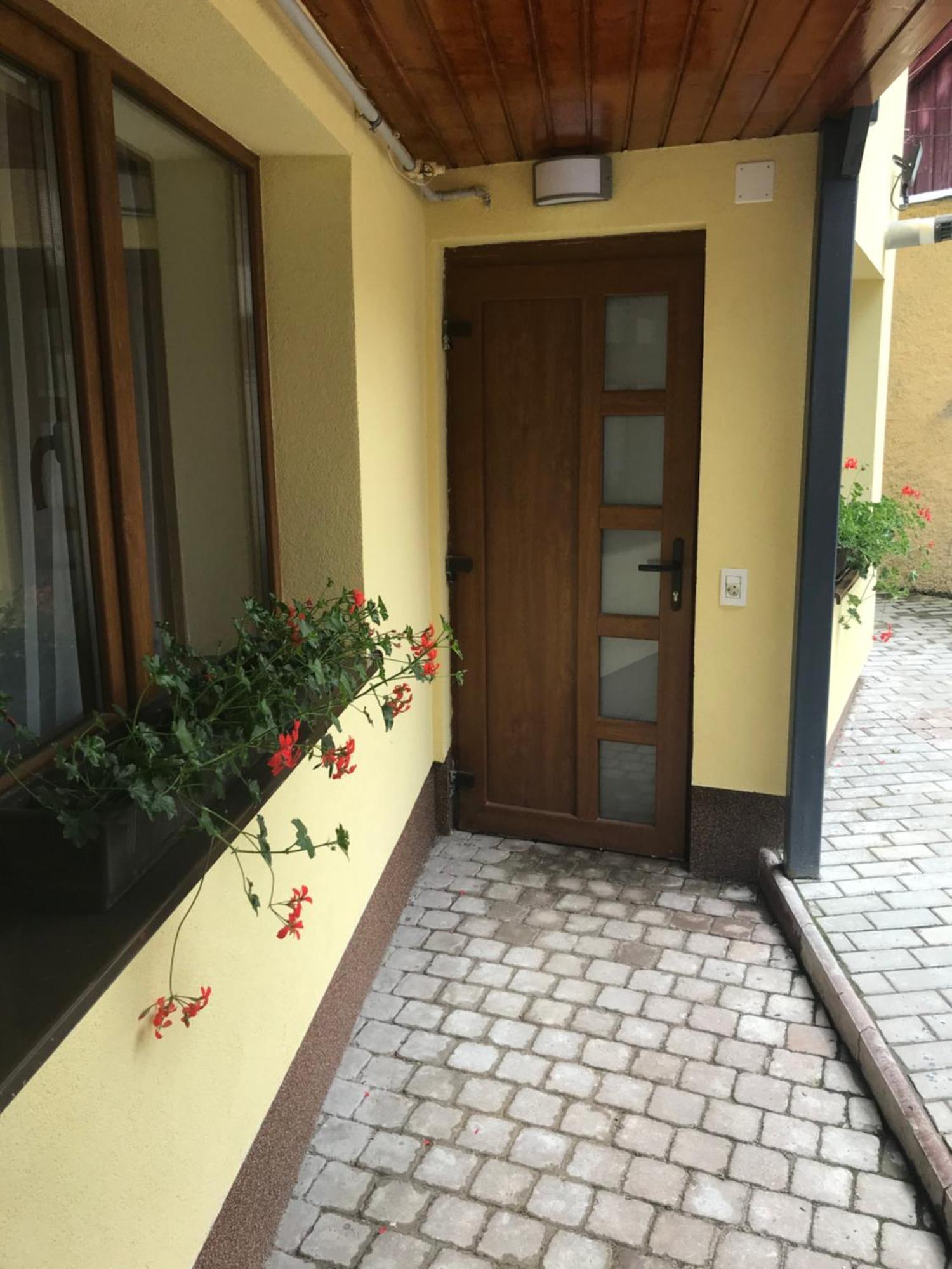 Apartment Aki Gray *