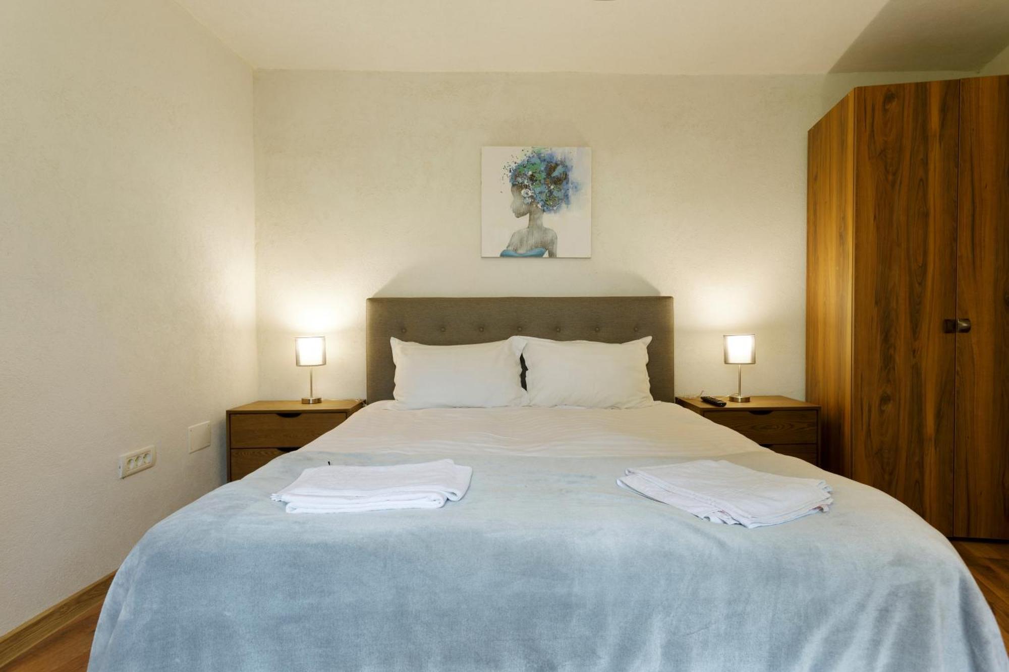 Apartment Aki Gray