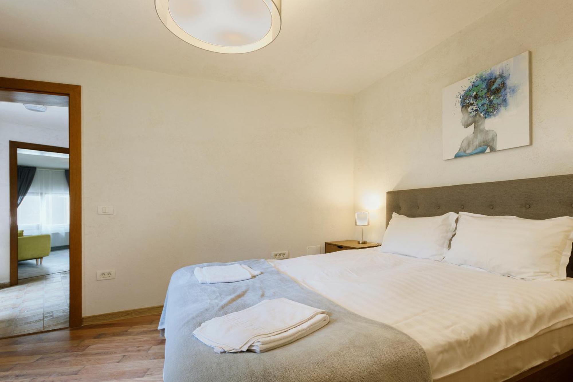 Apartment Aki Gray *